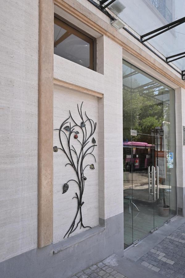 יירבאן Hotel Partiez מראה חיצוני תמונה