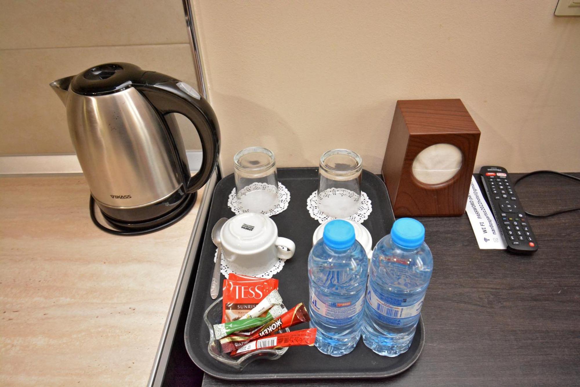 יירבאן Hotel Partiez מראה חיצוני תמונה