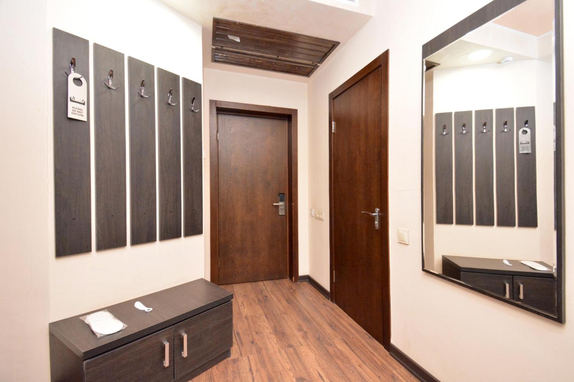 יירבאן Hotel Partiez מראה חיצוני תמונה