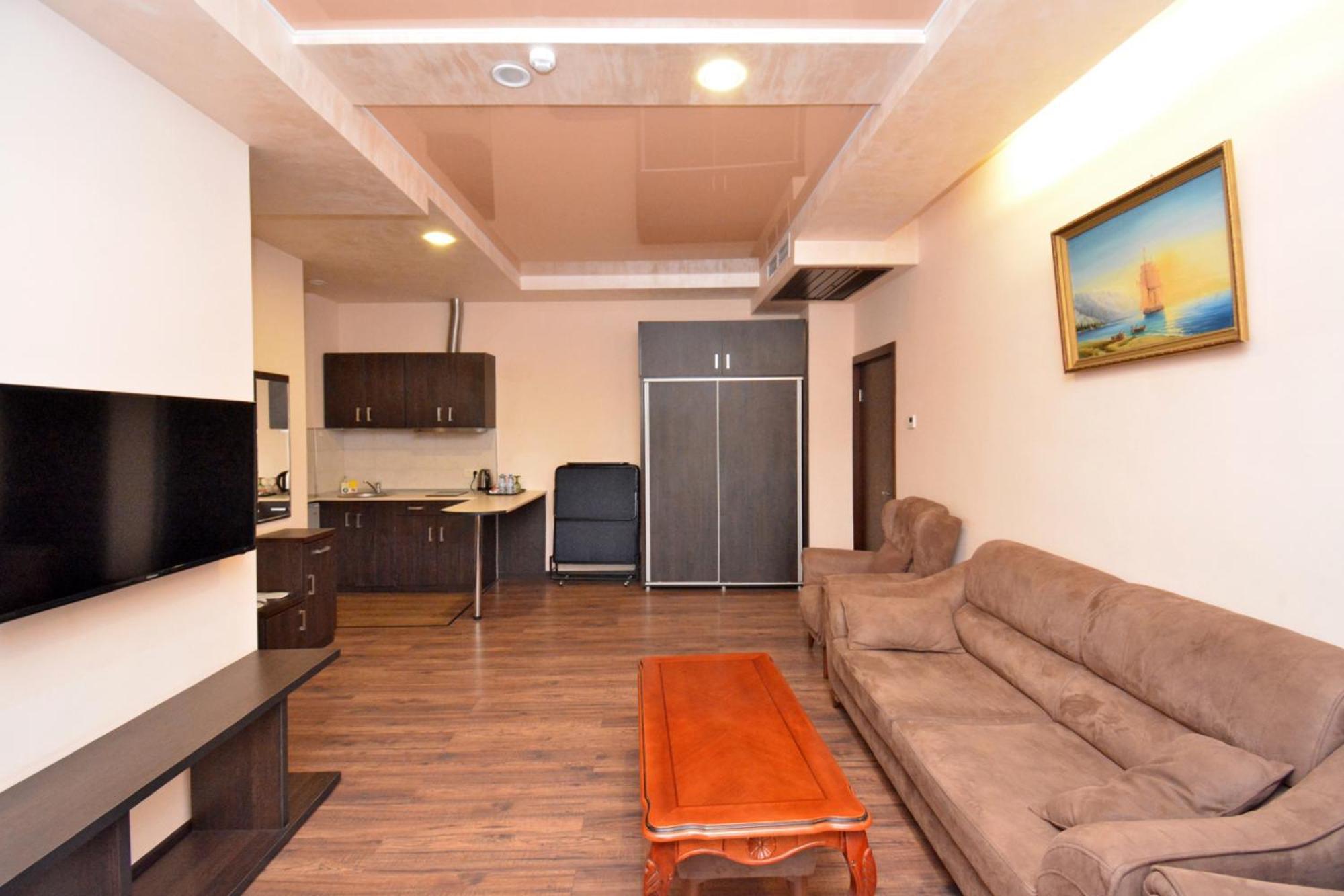 יירבאן Hotel Partiez מראה חיצוני תמונה