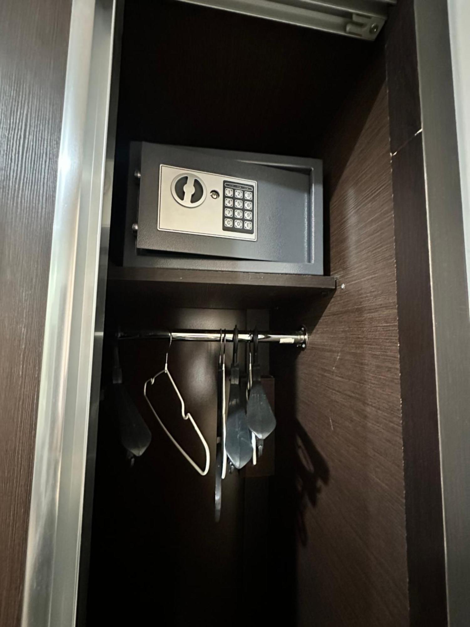 יירבאן Hotel Partiez מראה חיצוני תמונה